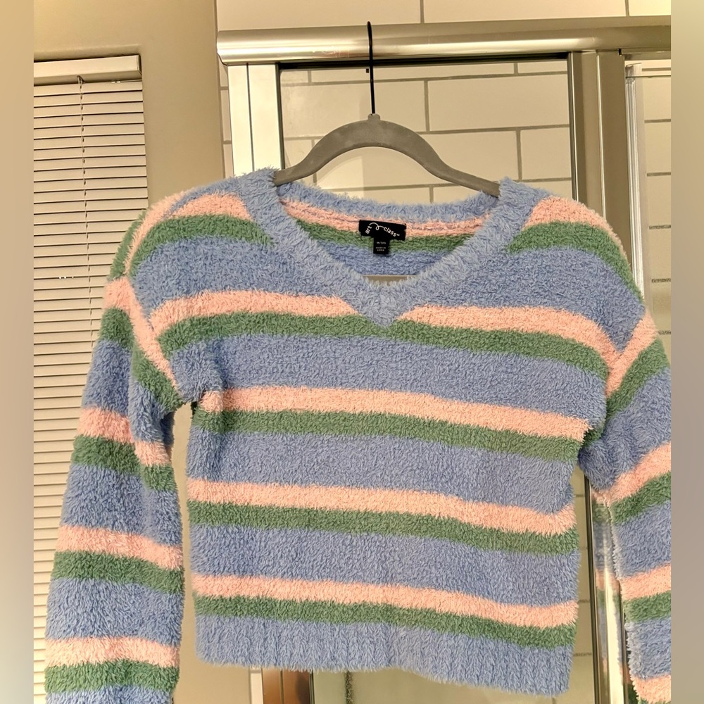 Art Class junior’s 7/8 cropped fuzzy sweater